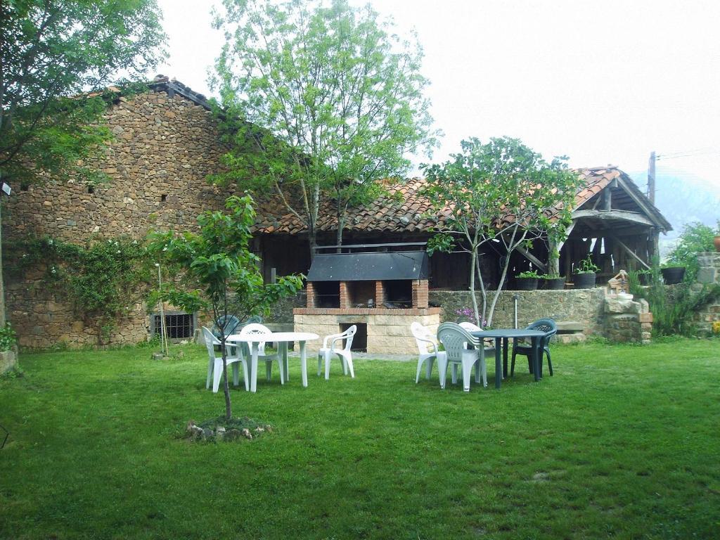 Casa Rural Josefina Aliezo Exterior photo